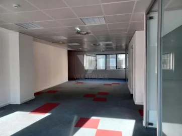 Escritório para Arrendamento em Santo António