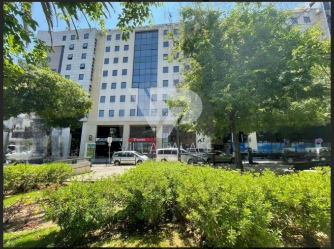 Escritório para Arrendamento em Santo António