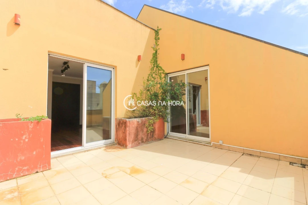 Apartamento T5 para Venda em Cedofeita, Santo Ildefonso, Sé, Miragaia, São Nicolau e Vitória Foto 9
