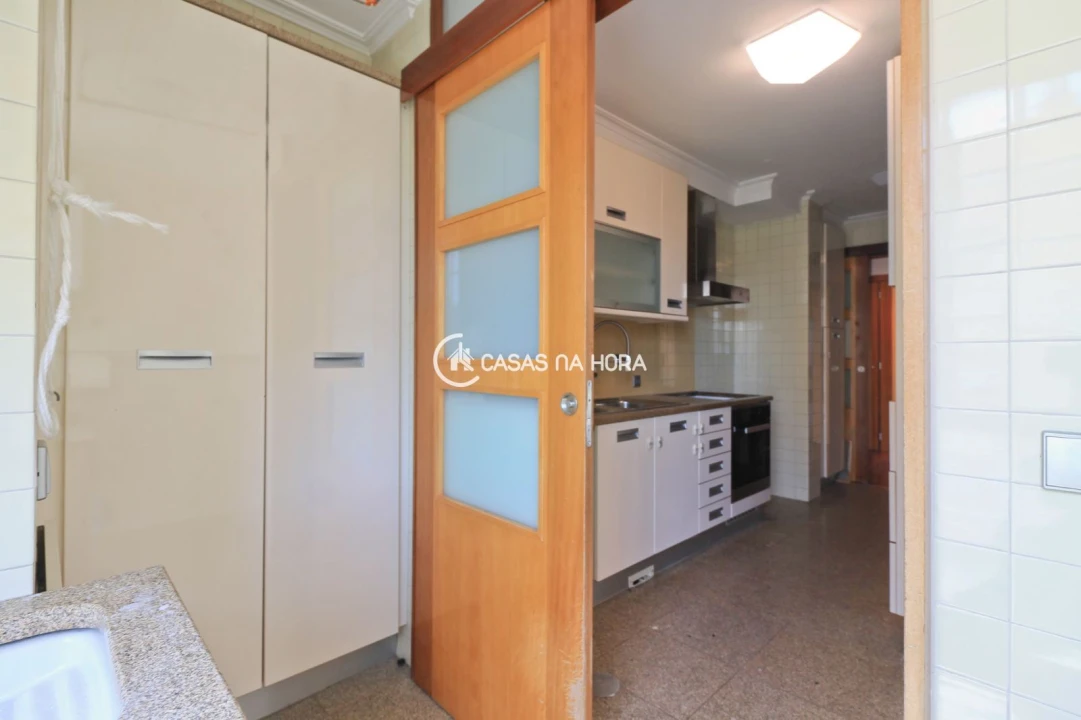 Apartamento T5 para Venda em Cedofeita, Santo Ildefonso, Sé, Miragaia, São Nicolau e Vitória Foto 25
