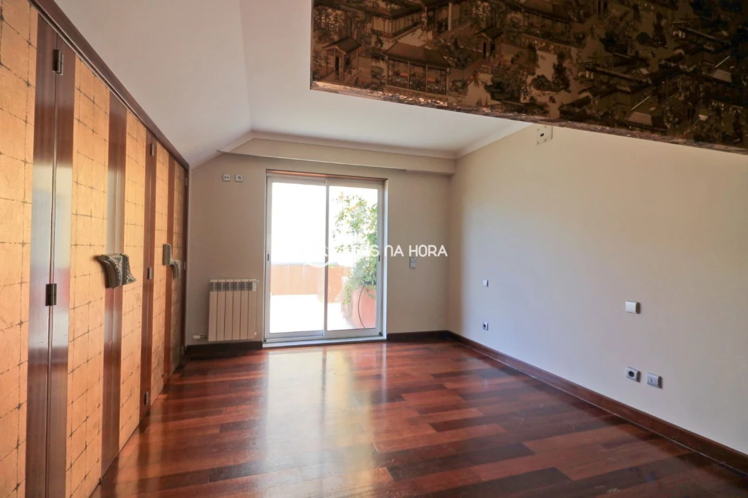 Apartamento T5 para Venda em Cedofeita, Santo Ildefonso, Sé, Miragaia, São Nicolau e Vitória Foto 30
