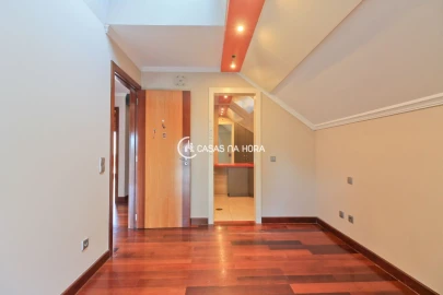Apartamento T5 para Venda em Cedofeita, Santo Ildefonso, Sé, Miragaia, São Nicolau e Vitória