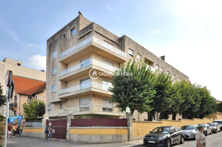 Apartamento T5 para Venda em Cedofeita, Santo Ildefonso, Sé, Miragaia, São Nicolau e Vitória Foto 6