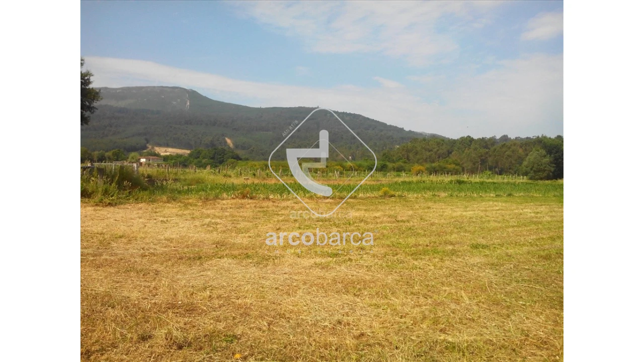 Terreno para Venda em Cornes Foto 3