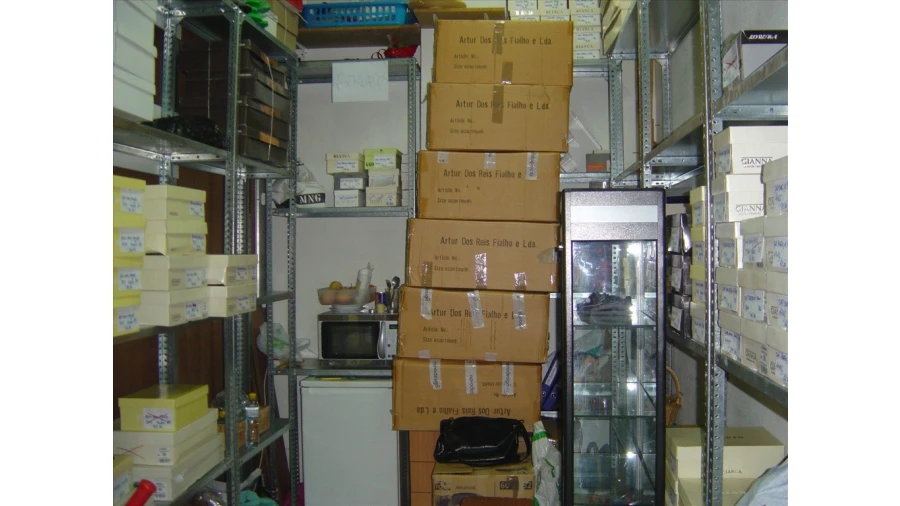 Loja para Venda em Carnaxide e Queijas Foto 4