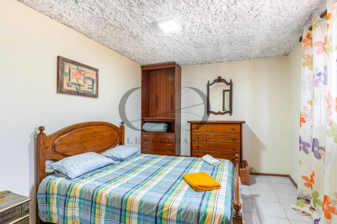 Moradia T6 para Venda em Ruivães e Campos Foto 9