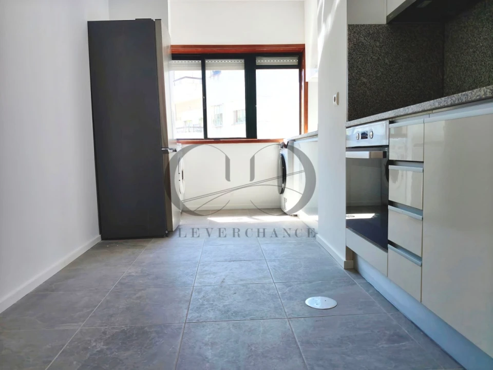 Apartamento T2 para Venda em Santa Marinha e São Pedro da Afurada Foto 14