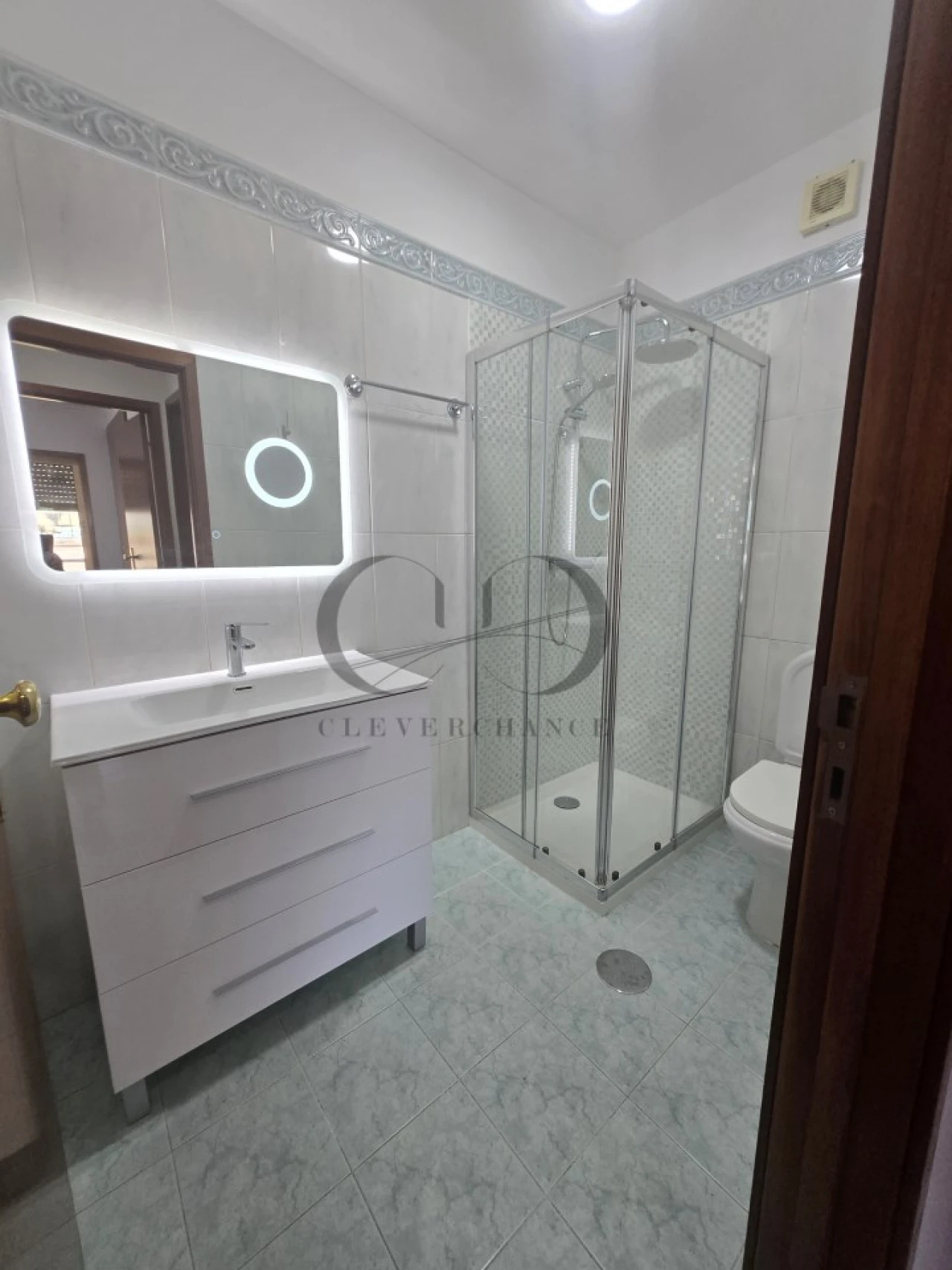 Apartamento T2 para Venda em Canidelo Foto 11