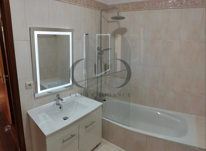 Apartamento T2 para Venda em Canidelo Foto 10