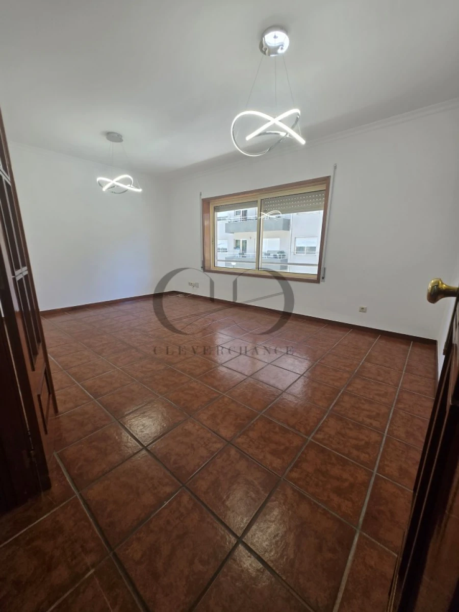 Apartamento T2 para Venda em Canidelo Foto 3