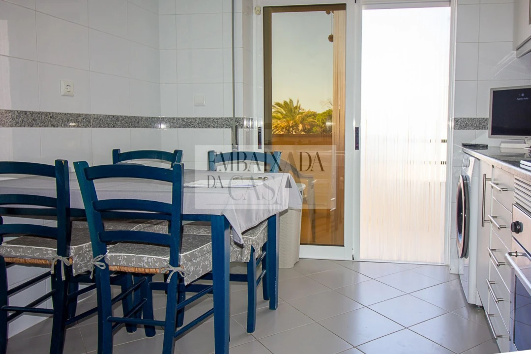 Apartamento T2 para Venda em Costa da Caparica Foto 26