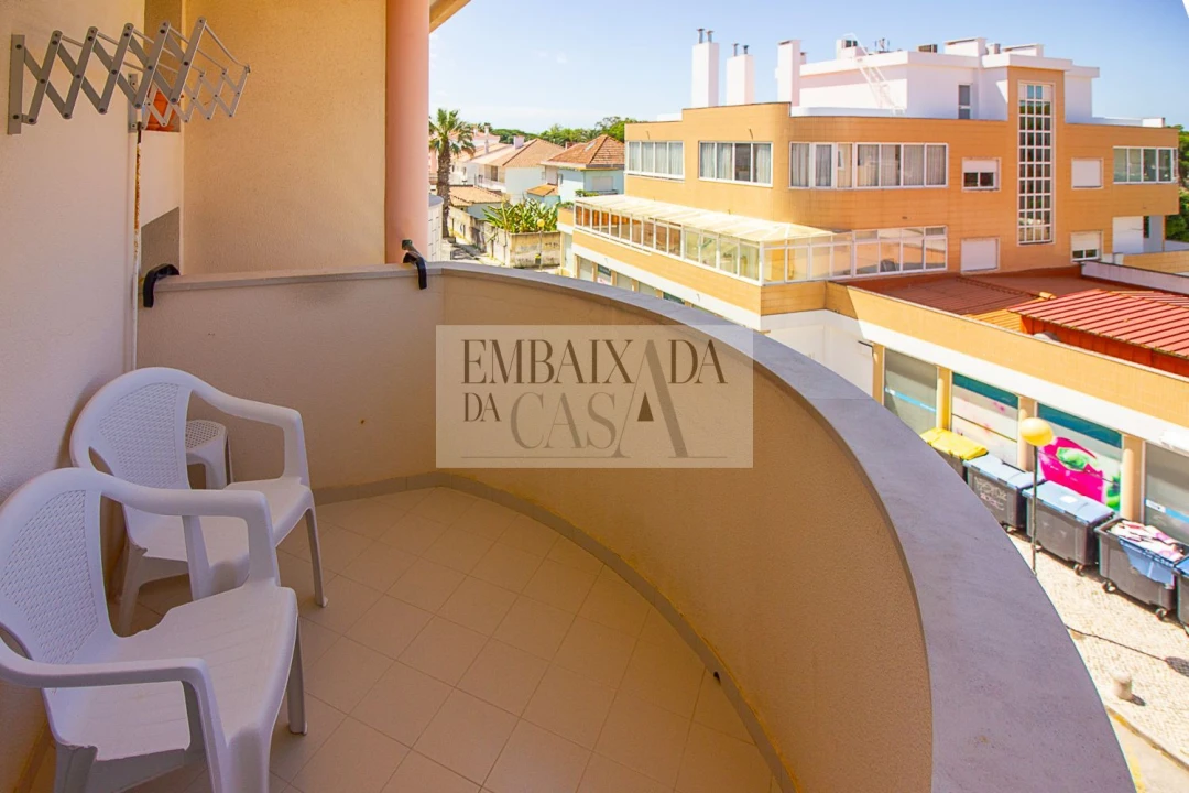 Apartamento T2 para Venda em Costa da Caparica Foto 27