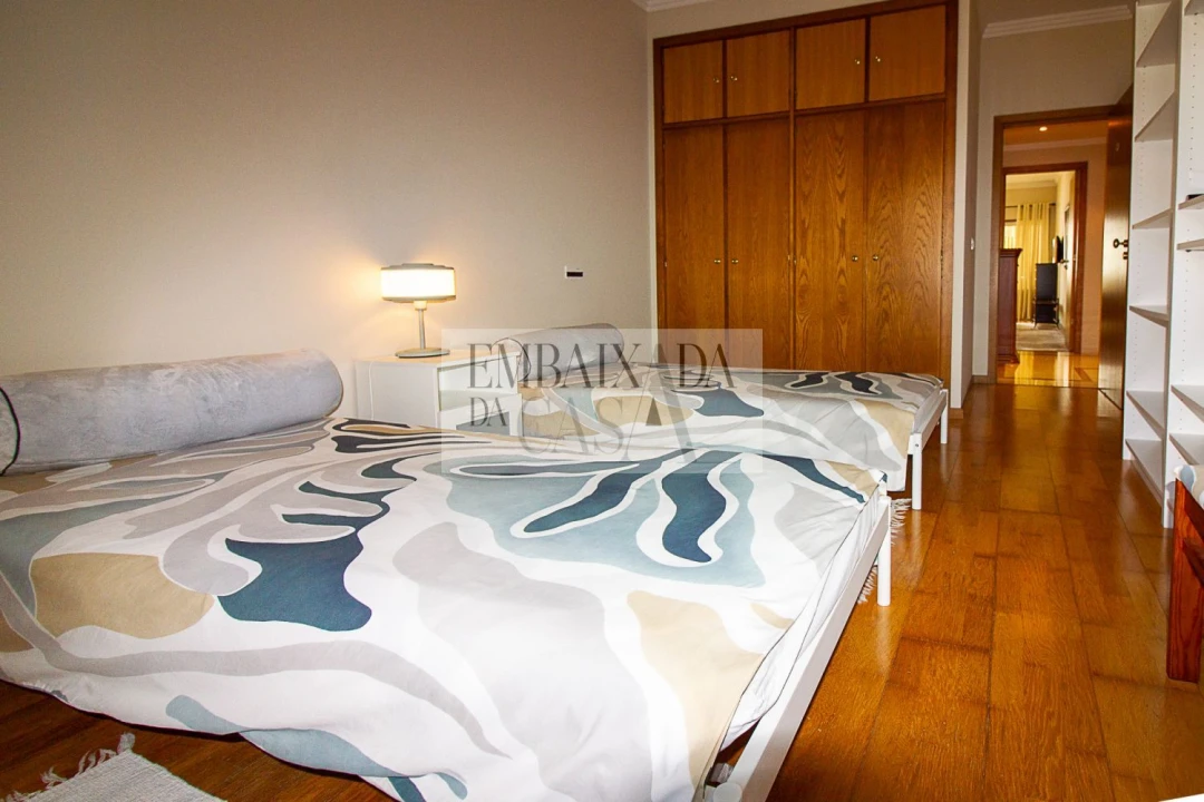 Apartamento T2 para Venda em Costa da Caparica Foto 18