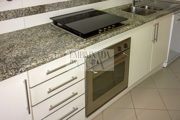 Apartamento T2 para Venda em Costa da Caparica Foto 25