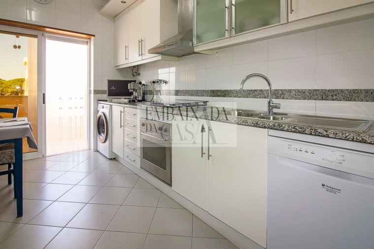Apartamento T2 para Venda em Costa da Caparica Foto 22