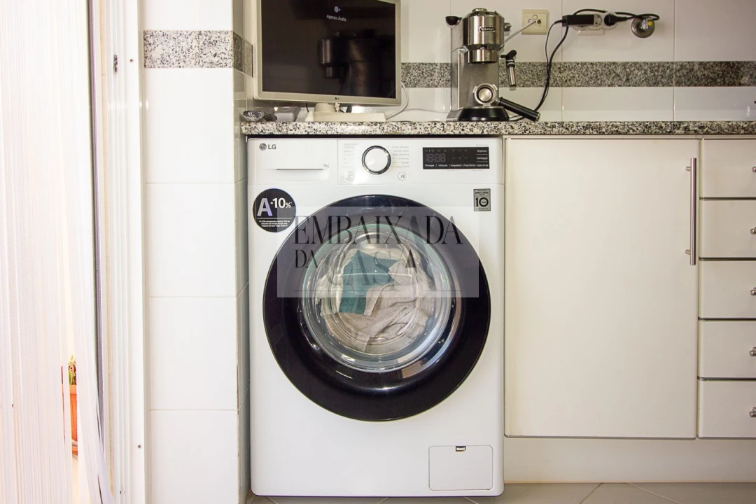 Apartamento T2 para Venda em Costa da Caparica Foto 24