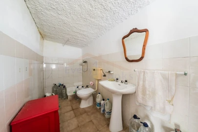 Moradia T3 para Venda em Nossa Senhora do Pópulo, Coto e São Gregório