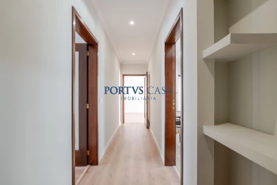 Apartamento T2 para Venda em Fornelo e Vairão