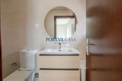 Apartamento T2 para Venda em Fornelo e Vairão