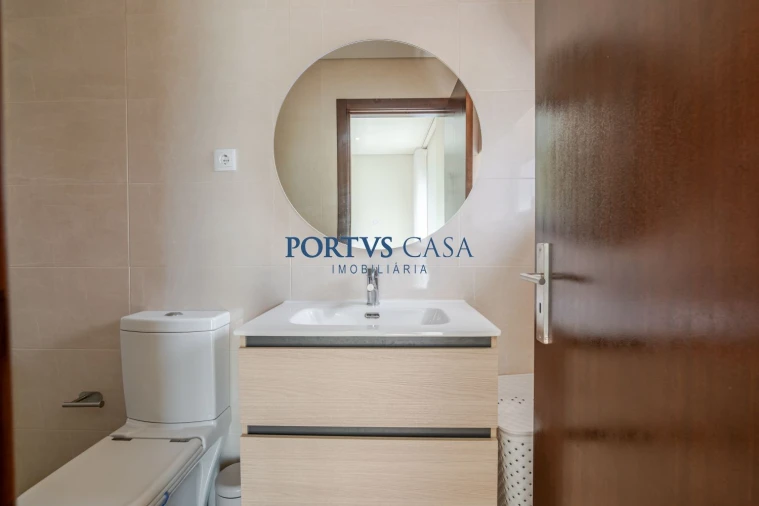 Apartamento T2 para Venda em Fornelo e Vairão Foto 7