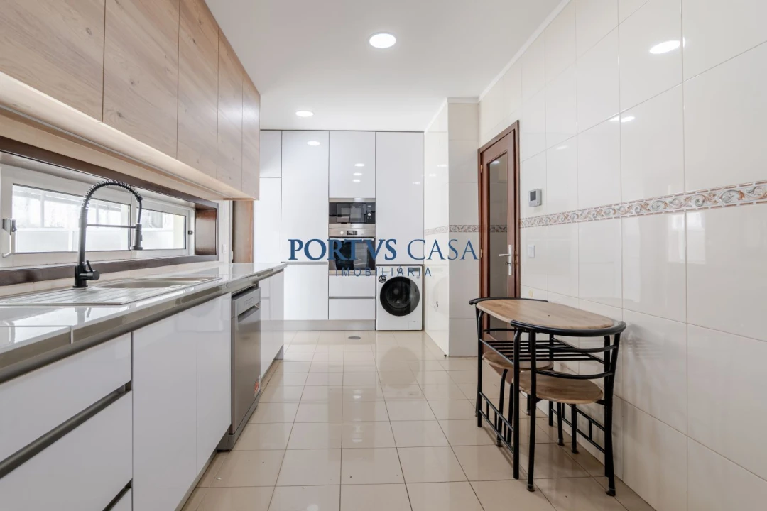 Apartamento T2 para Venda em Fornelo e Vairão Foto 10