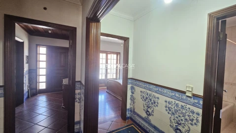 Moradia T4 para Venda em São Bernardo
