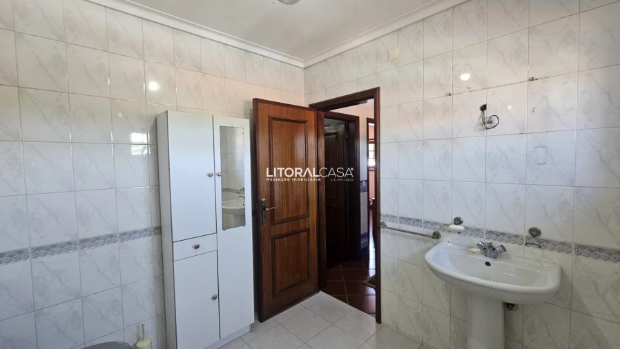 Moradia T4 para Venda em São Bernardo Foto 11