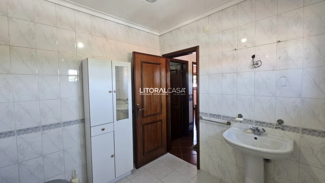 Moradia T4 para Venda em São Bernardo Foto 11