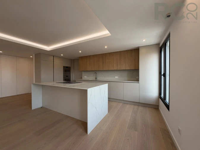 Apartamento T3 para Venda em Santa Maria, São Pedro e Matacães Foto 22