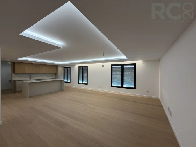 Apartamento T3 para Venda em Santa Maria, São Pedro e Matacães Foto 14