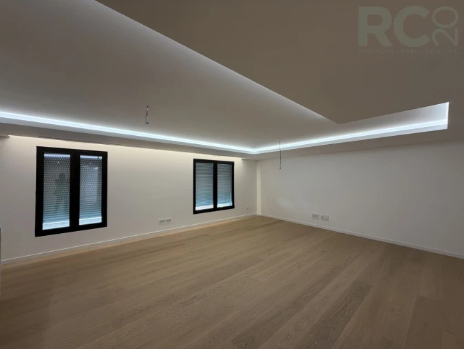 Apartamento T3 para Venda em Santa Maria, São Pedro e Matacães Foto 13