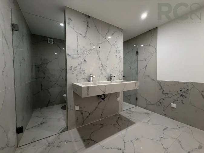 Apartamento T3 para Venda em Santa Maria, São Pedro e Matacães Foto 52