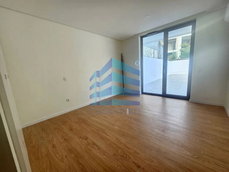 Apartamento T1 para Venda em Glória e Vera Cruz Foto 13