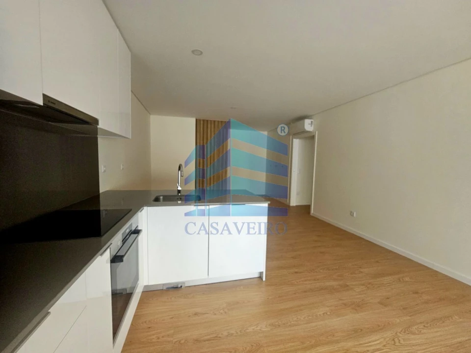 Apartamento T1 para Venda em Glória e Vera Cruz Foto 4