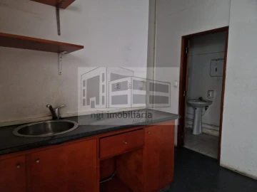 Loja para Arrendamento em Vialonga