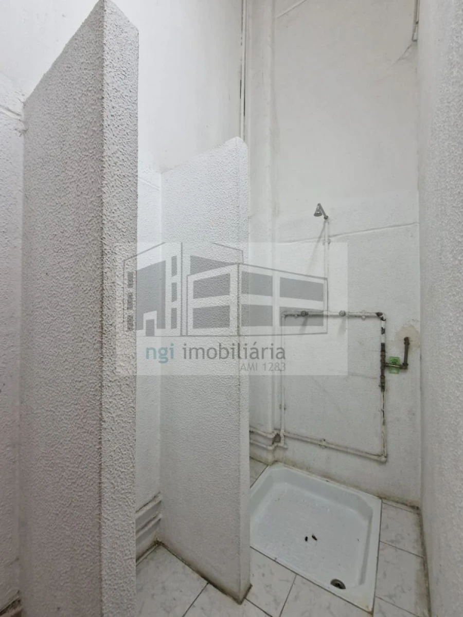 Loja para Arrendamento em Vialonga Foto 23