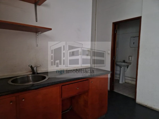 Loja para Arrendamento em Vialonga Foto 19