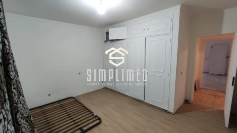Moradia T4 para Venda em Loule (São Clemente)
