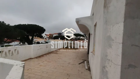 Moradia T4 para Venda em Loule (São Clemente)