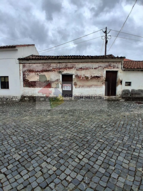 Moradia T3 para Venda em Ponte de Sor, Tramaga e Vale de Açor