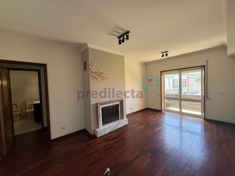 Apartamento T1 para Venda em Rio Tinto Foto 9