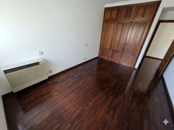 Apartamento T4 para Venda em Areeiro