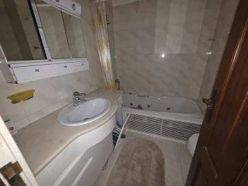 Apartamento T4 para Venda em Areeiro