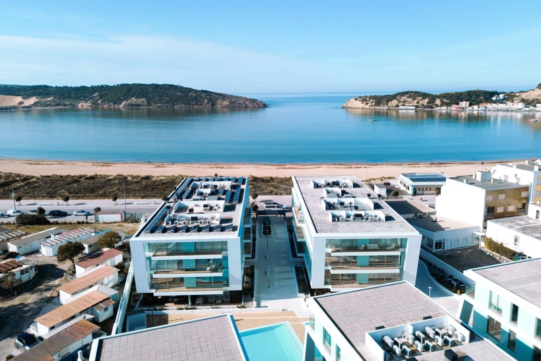 Apartamento T2 para Venda em São Martinho do Porto Foto 1