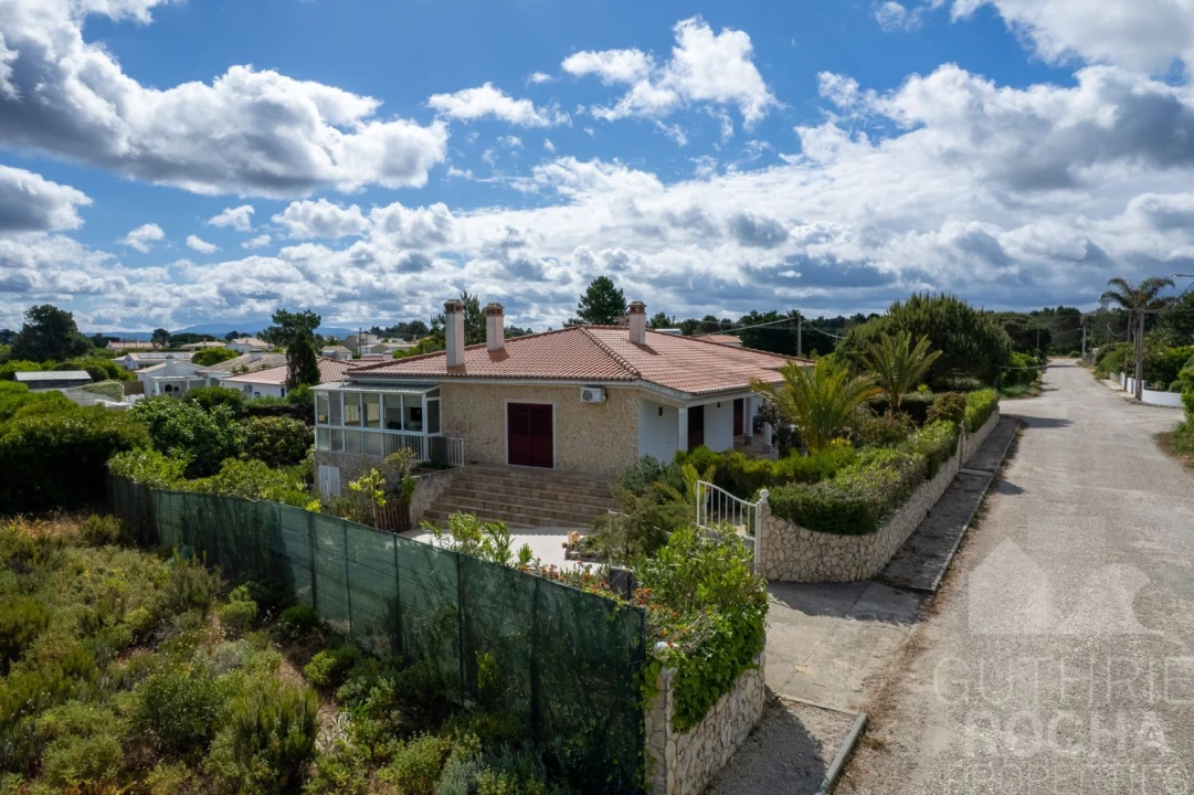 Moradia T3 para Venda em Aljezur Foto 6