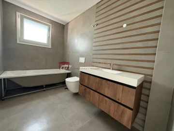 Moradia T4 para Venda em Fernao Ferro