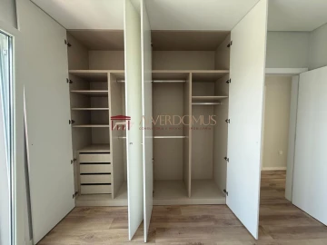 Moradia T4 para Venda em Fernao Ferro