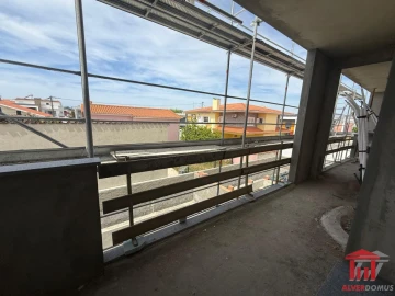 Moradia T4 para Venda em Fernao Ferro