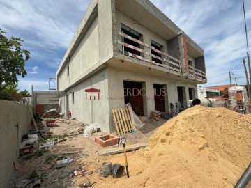 Moradia T4 para Venda em Fernao Ferro