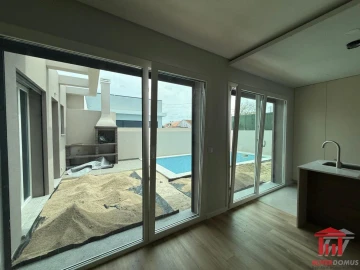Moradia T4 para Venda em Fernao Ferro